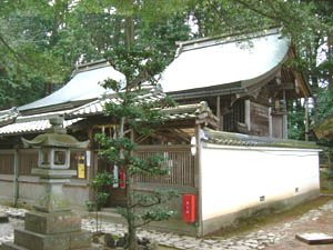 村山神社本殿