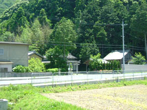 武尾神社全景
